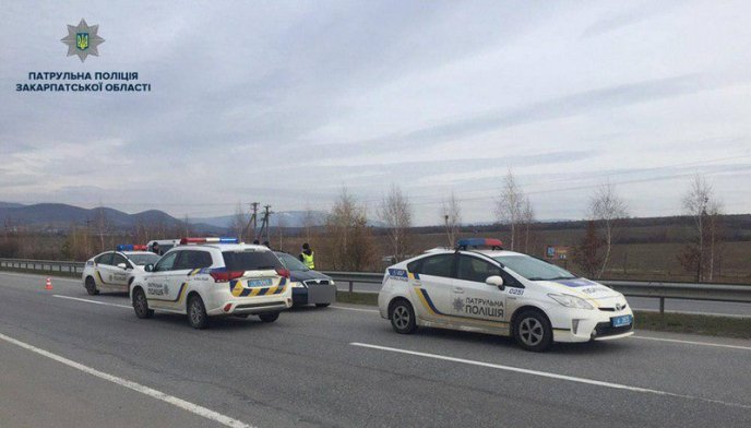 Чоловік скоїв три аварії за один день. Є постраждалі – 01 Чоловік скоїв три аварії за один день. Є постраждалі – 01