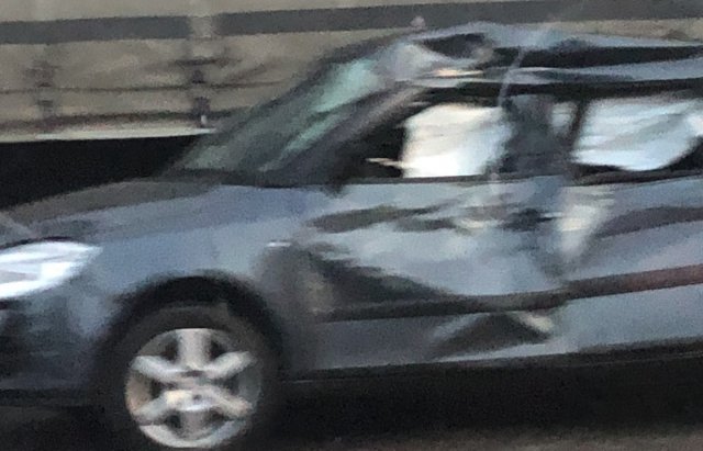 У Мукачеві "Шкода" зіткнулась із автокраном – 01