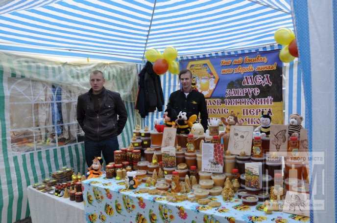Мукачево бджолярське: у місті стартувало свято меду (ФОТОРЕПОРТАЖ) – 04