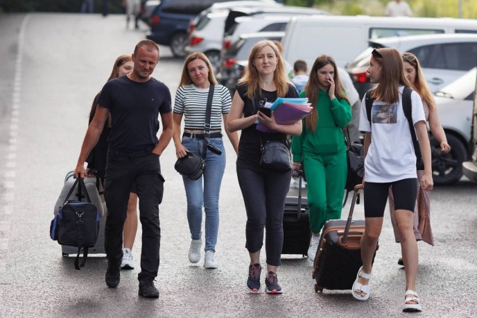 На відпочинок до Литви вирушили діти військових із Закарпаття – 04