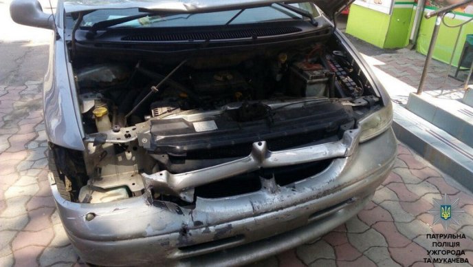 ДТП в Ужгороді: водій втекла з місця аварії – 01