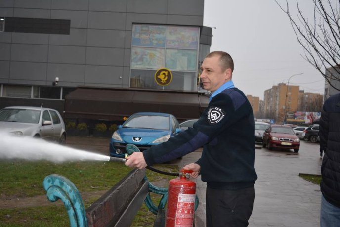 В Ужгороді рятувальники перевіряли один із найбільших торговельно-розважальних комплексів – 16