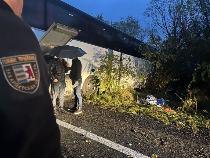 Смертельна аварія на Закарпатті: поліція встановила винуватця жахливої ДТП – 06 Смертельна аварія на Закарпатті: поліція встановила винуватця жахливої ДТП – 06