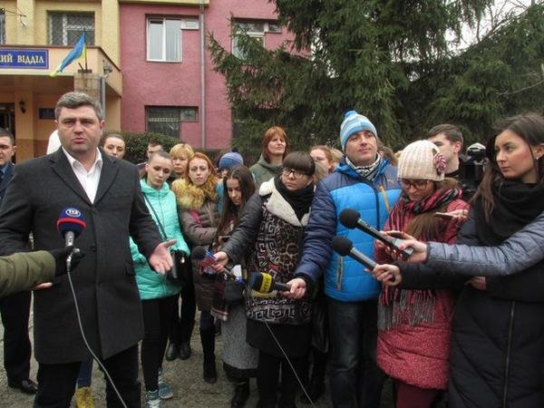 Ужгородці вимагали покарати вбивцю собаки – 01