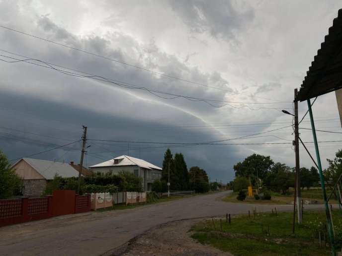 За мить до грози: в мережі показали вражаючі кадри – 04 За мить до грози: в мережі показали вражаючі кадри – 04
