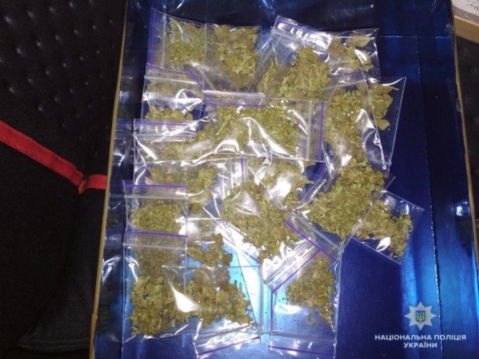 Ввечері неадекватний водій намагався втекти від поліцейських – 02