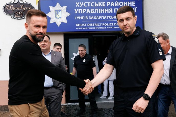 У Хусті відкрили оновлене районне управління поліції – 04