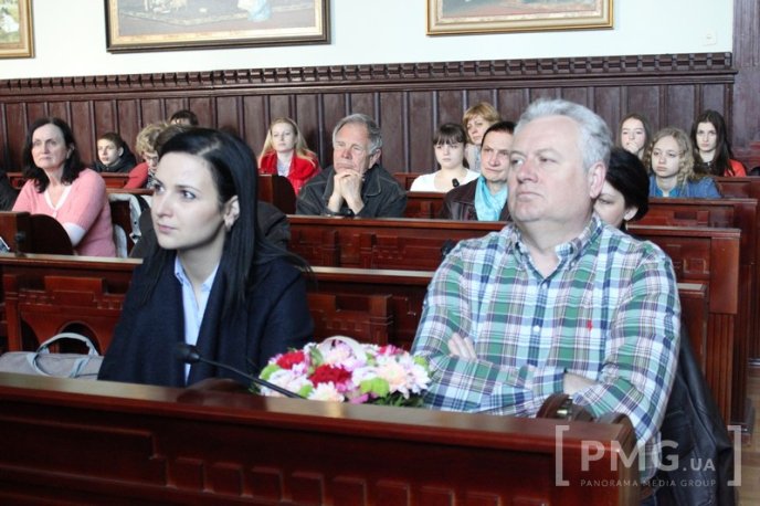 Письменниця Оксана Забужко провела у Мукачеві літературну зустріч – 09 Письменниця Оксана Забужко провела у Мукачеві літературну зустріч – 09