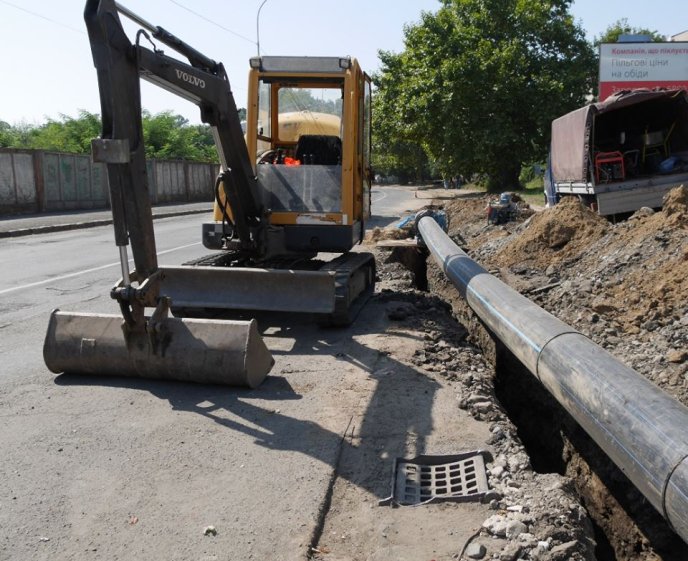 На вулиці Шумній в Ужгороді триває реконструкція водогону – 02