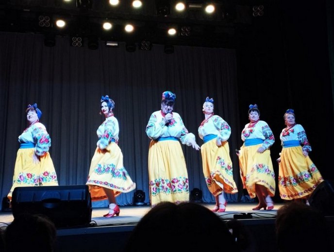 У Мукачеві відбувся концерт гурту "Лісапетний Батальйон" – 01