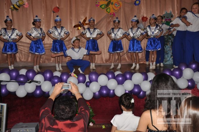 У Мукачеві відбулася святкова шоу-програма "Дитинство в сонячних долонях" (ФОТОРЕПОРТАЖ) – 25