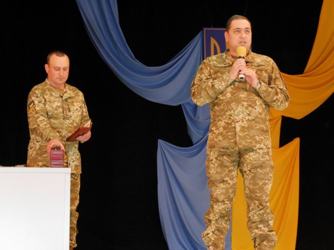 В Ужгороді нагородили військових 15-го окремого гірсько-піхотного батальйону – 17