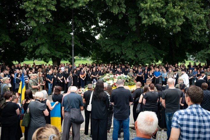 Загинули в один день: на Закарпатті поховали двох військових – 07 Загинули в один день: на Закарпатті поховали двох військових – 07