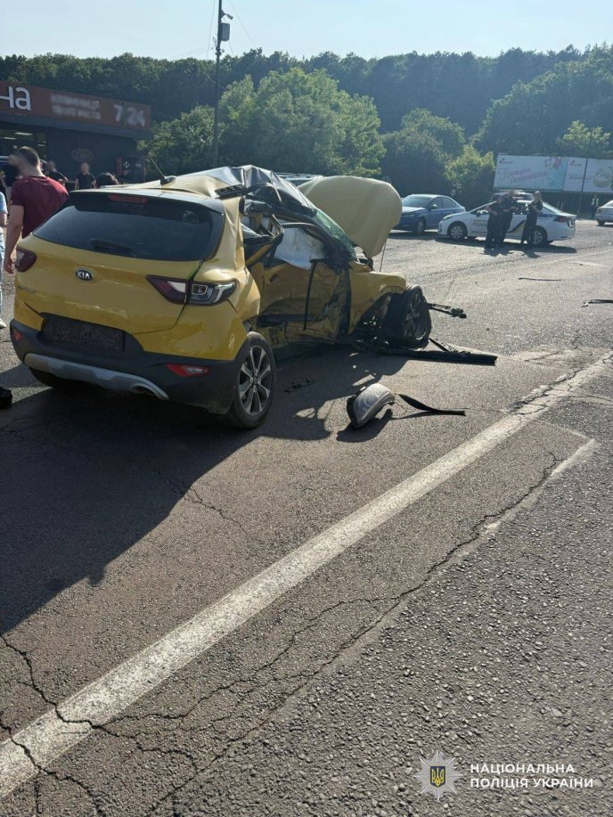 Загинула 25-річна ужгородка: поліцейські розповіли подробиці фатальної аварії – 01 ДТП в Ужгороді