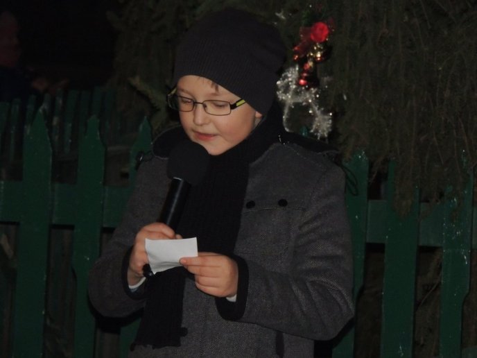 У Берегові урочисто засяяла новорічна ялинка та відкрилась ковзанка – 05