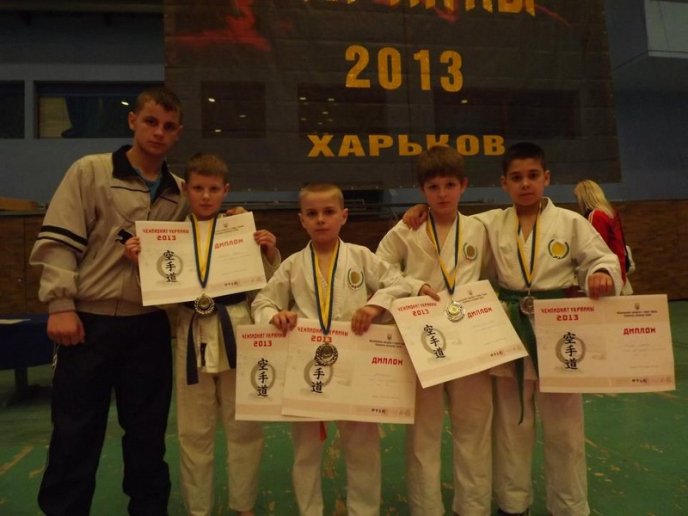 Мукачівські каратисти з СК "Сінай" завоювали 9 нагород на Чемпіонаті України з карате за версією JKS (ФОТО) – 09