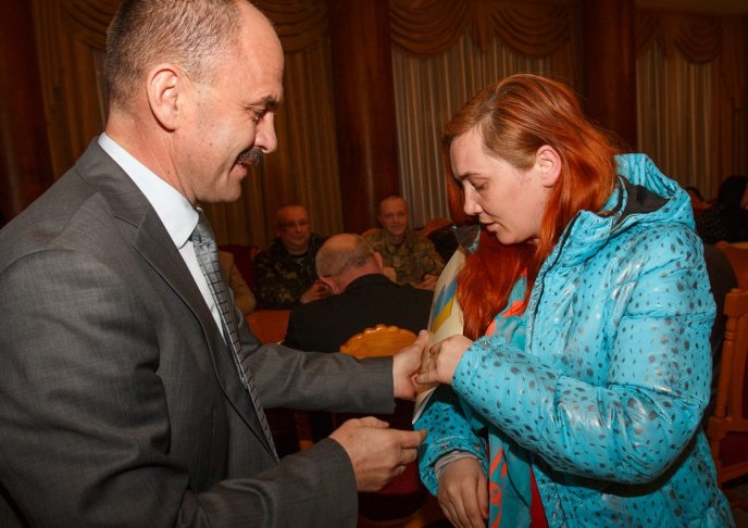 Закарпатські волонтери отримали від керівництва області дизельний генератор (ФОТО) – 05