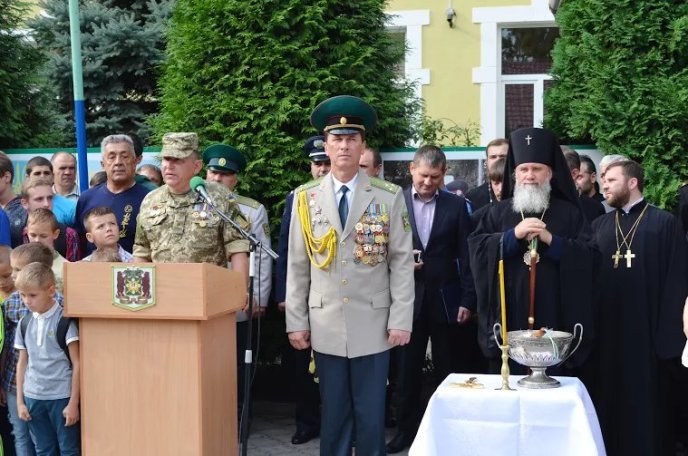 На 16-ту річниці з дня заснування Мукачівського військового ліцею завітав владика Феодор – 06