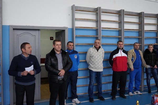 У Тячеві до Дня Святого Миколая провели турнір з настільного тенісу – 04