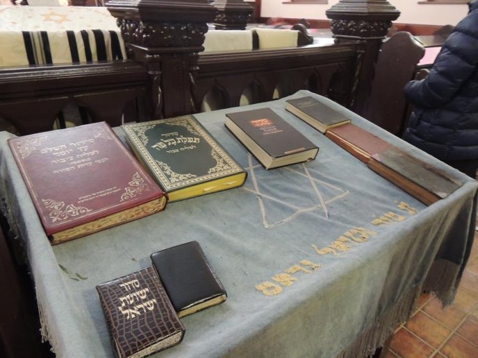 Фотовиставку "Синагоги східно-центральної Європи, 1781-1944" урочисто відкрили у Берегові – 03