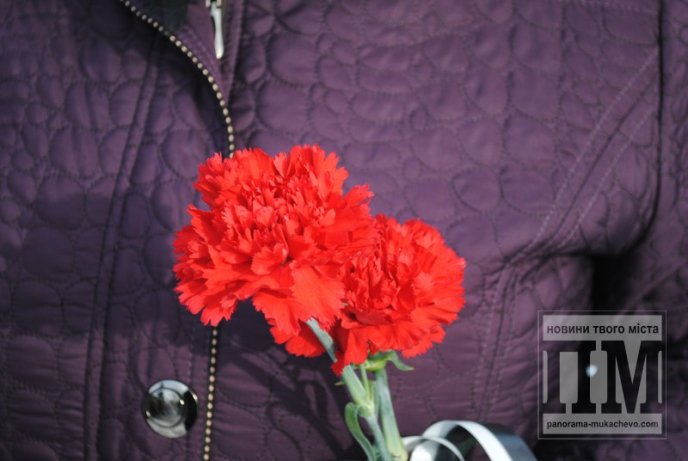 Мукачівці попрощались із загиблим військовим 128-ої бригади Сергієм Вербицьким (ФОТОРЕПОРТАЖ) – 04