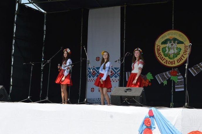 Молоді таланти Рахівщини взяли участь у фестивалі-конкурсі "Смарагдові витоки" – 02