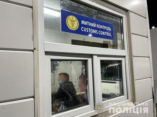 Спецоперація на "Лужанці": відомо, кого затримали – 02