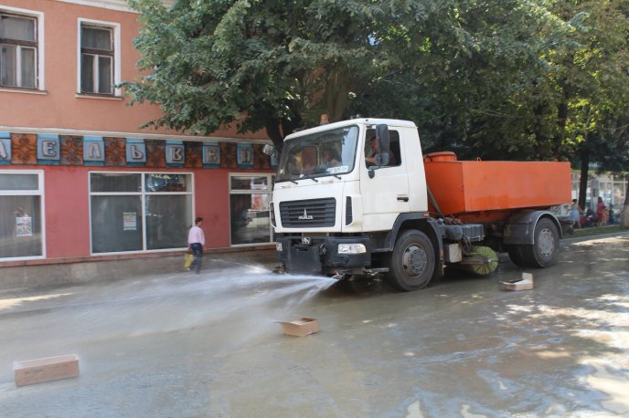 У Рахові продовжують ліквідовувати наслідки негоди – 12