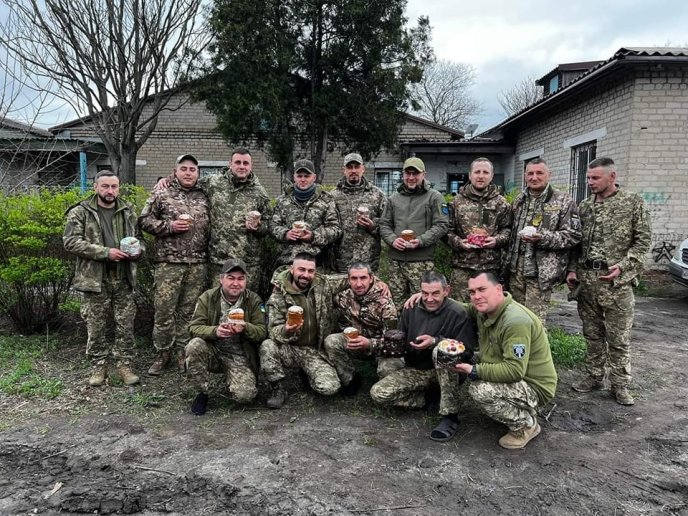 Як 128 бригада відзначала Великдень: опубліковано фото – 03
