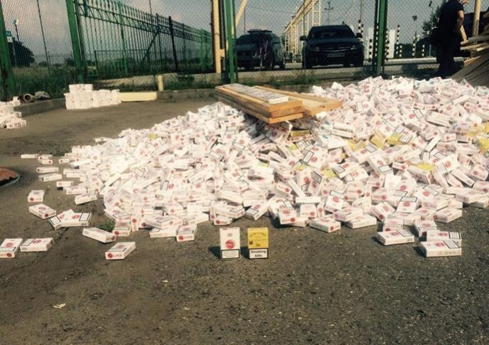 Держприкордонслужба підтвердила виявлення великої партії контрабандних цигарок на Закарпатті – 01