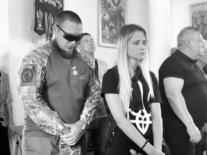 Мукачівщина провела в останню путь молодого військового – 06