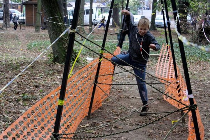 В Ужгороді відбулось спортивне свято під назвою "Старти знайомств" – 06