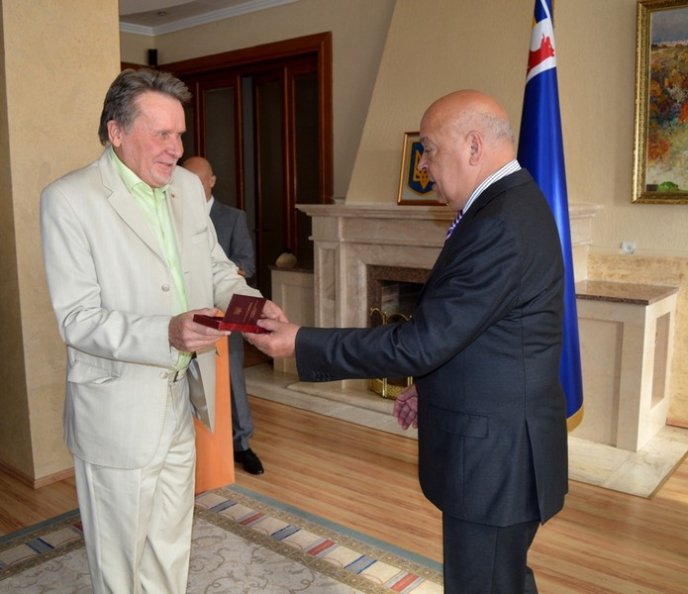 5 закарпатців отримали найвищі відзнаки облдержадміністрації – 05