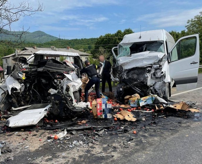 Моторошна ДТП на Закарпатті: опубліковано фото і подробиці – 01 Моторошна ДТП на Закарпатті: опубліковано фото і подробиці – 01