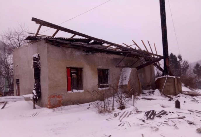 На Перечинщині шквальний вітер зніс дах на шкільній котельні – 01