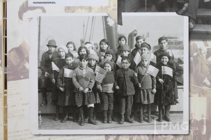 В рамках Днів єврейської культури на Закарпатті в Мукачеві проходить фотовиставка – 06