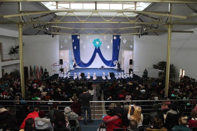 У Мукачеві розпочався пісенний фестиваль "Різдвяна зіронька" – 04