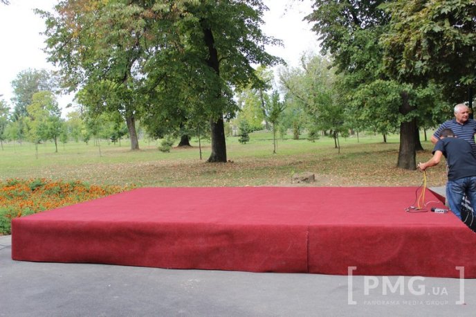 У парку "Перемога" завершується підготовка до фестивалю "Варишське пиво" – 12