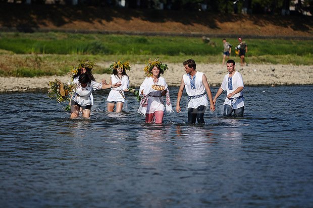 Ужгородський "флот" відзначив своє свято справжньою регатою (ФОТОРЕПОРТАЖ) – 08