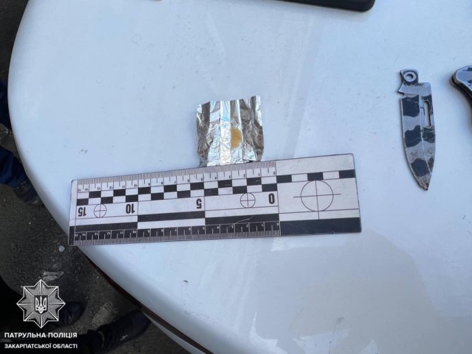 В Мукачеві у водія знайшли наркотики – 01