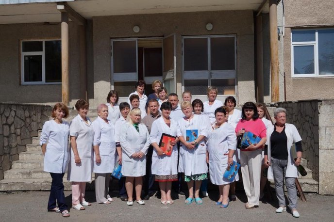 Напередодні свята медпрацівники Тячівщини і Рахівщини отримали подарунки – 06 Напередодні свята медпрацівники Тячівщини і Рахівщини отримали подарунки – 06