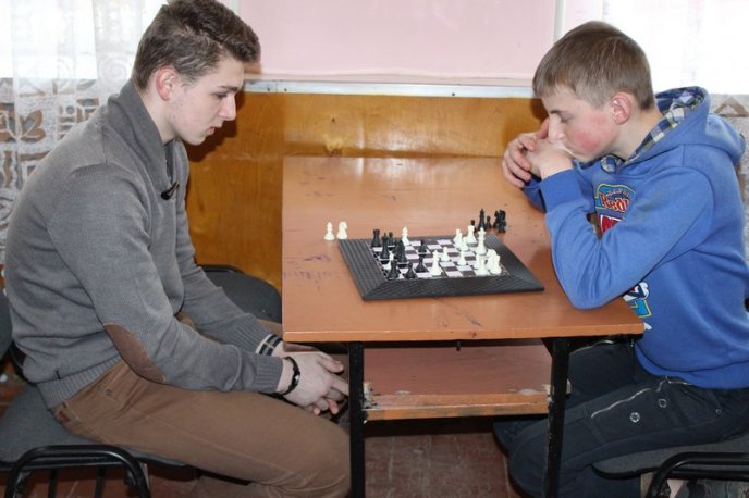 Дубівські школярі опановуватимуть шахову майстерність – 03 Дубівські школярі опановуватимуть шахову майстерність – 03