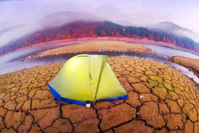 Купи сміття на Закарпатті: в мережі опублікували фото засмічених пейзажів – 02
