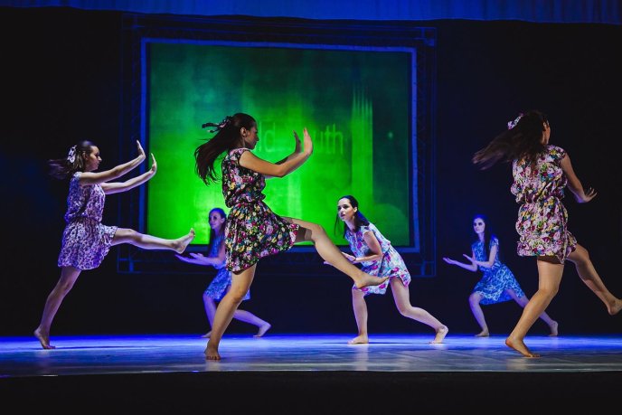 В Ужгороді студія сучасного танцю «Бліц» провела звітний концерт – 12