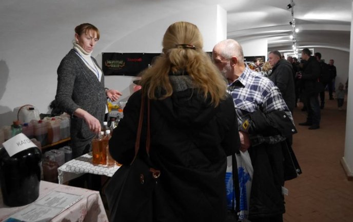 В Ужгороді триває фестиваль молодого вина "Закарпатське Божоле" – 06