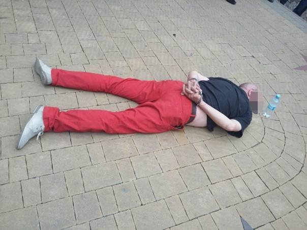 Поліцейські виявили у мукачівця рекордну партію кокаїну на півмільйона гривень – 03