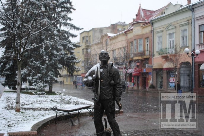 В Мукачеві засніжило (ФОТО) – 09