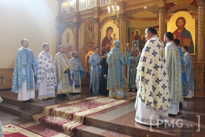 Мукачівські греко-католики святкують Престольне свято Успенського Собору – 04