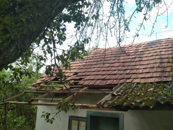 У селі на Іршавщині негода пошкодила понад 240 будинків – 02