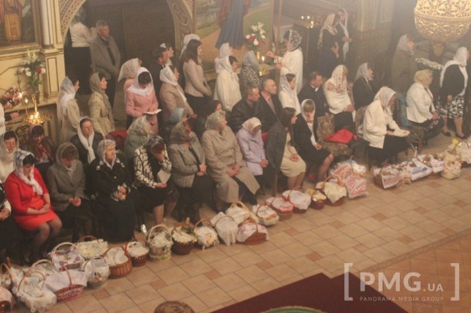 Православні та греко-католики Мукачева відзначають Воскресіння Христове – 04 Православні та греко-католики Мукачева відзначають Воскресіння Христове – 04